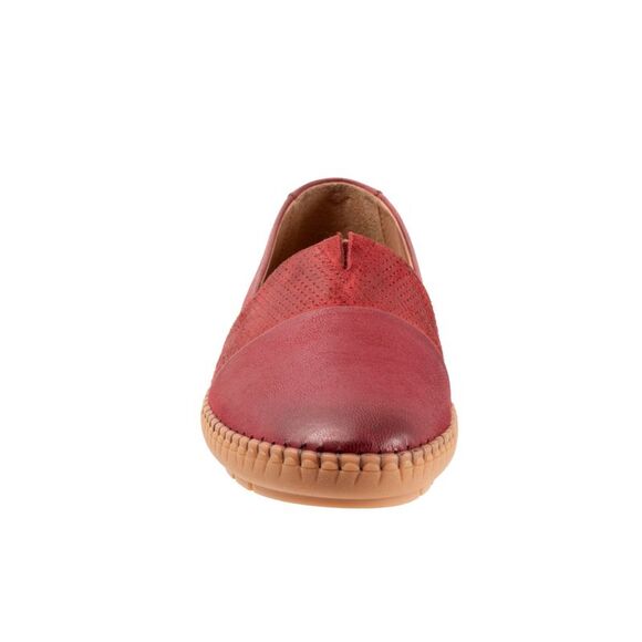 Trotters Womens Ruby Red Shoes (NWT) - Picture 3 of 7